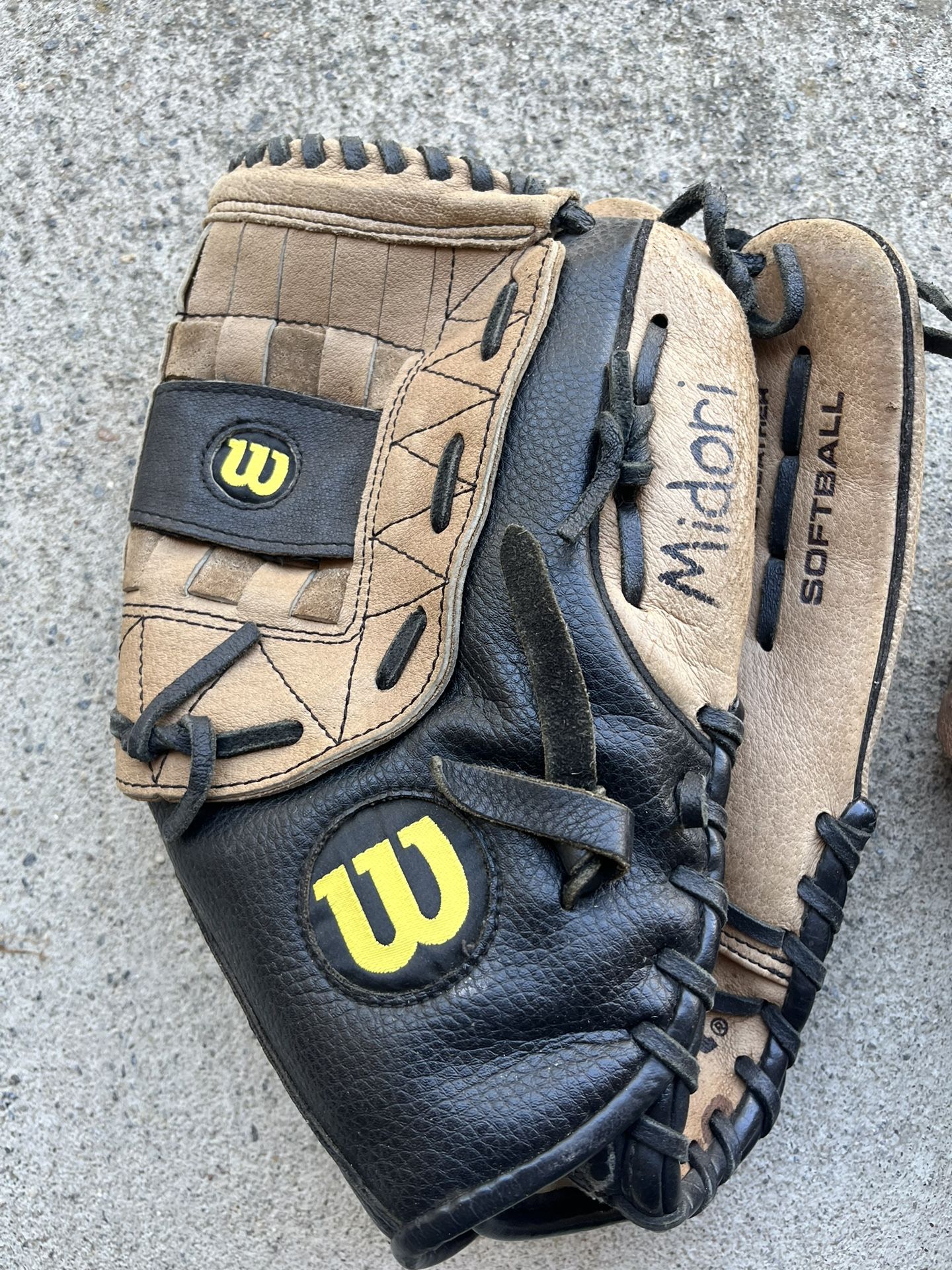 Girls Softball Glove