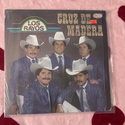 Cruz De Madera Vinyl 