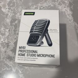 Shure MV51
