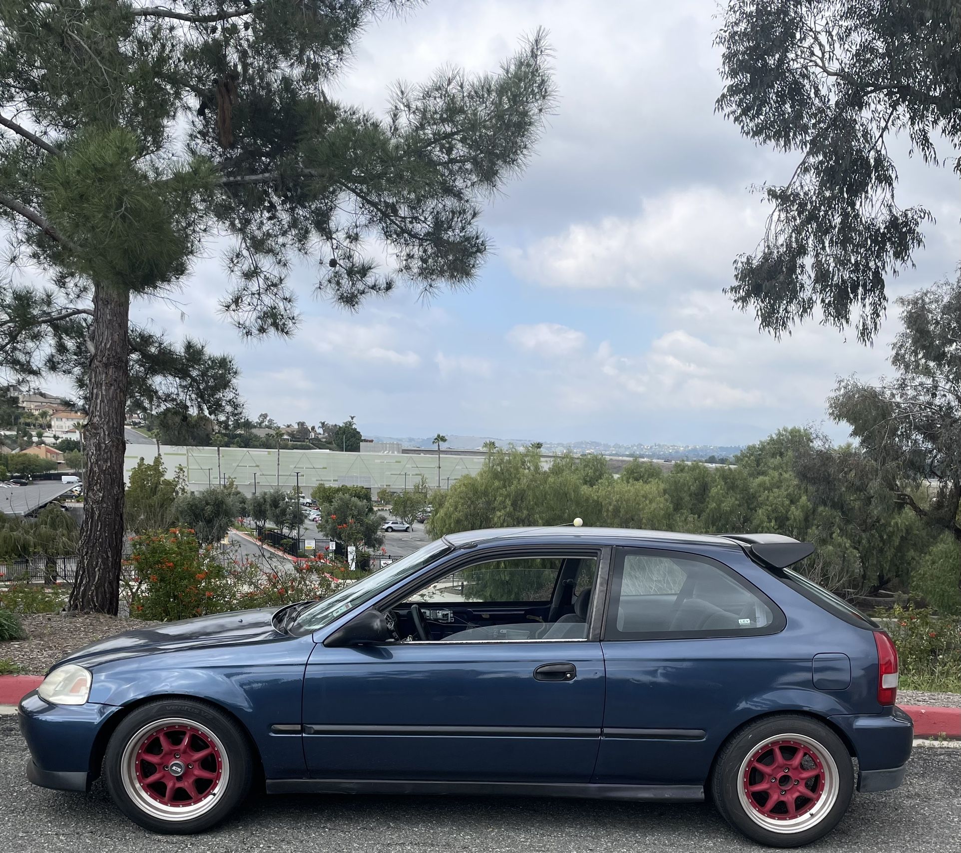 Ek Hatch for Sale in Phillips Ranch, CA OfferUp