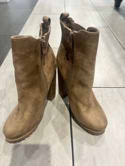 Beige/Tan Boots