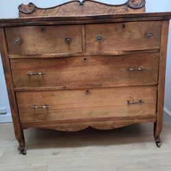 1900 Dresser 