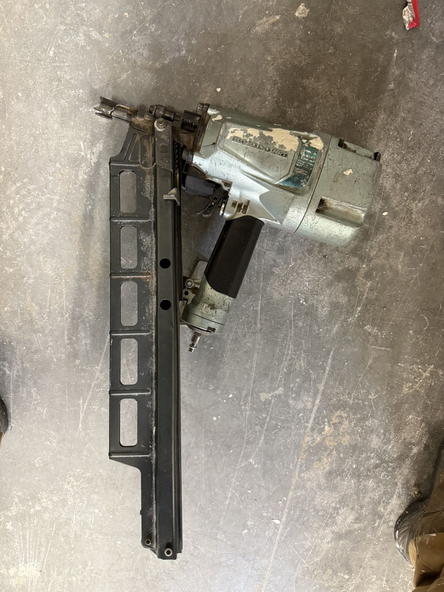 Metabo pistola de framing con regulador en buena condicion la vendo porque tengo otra