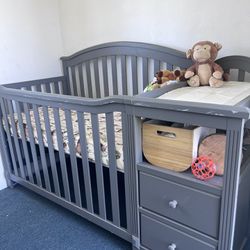  Crib And Changing Table