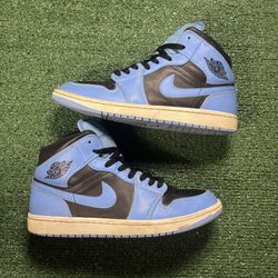 Preowned - Jordan 1 Mid University Blue Black - Size 8 - No Box