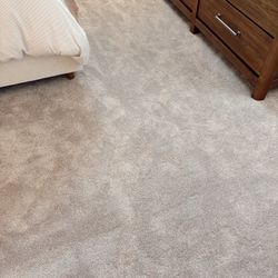 Carpet for Sale! 🚨SELLING FOR CHEAP 🚨