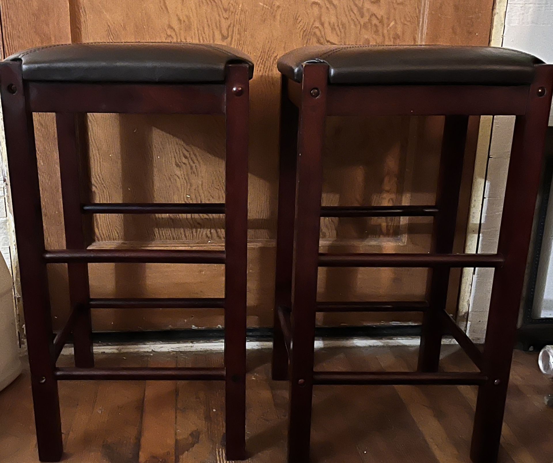 WOOD WITH FAUX LEATHER SEAT STOOLS