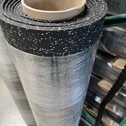 BRAND NEW RUBBER GYM FLOORING ROLLS MULTIPLE COLORS - FREE DELIVERY 