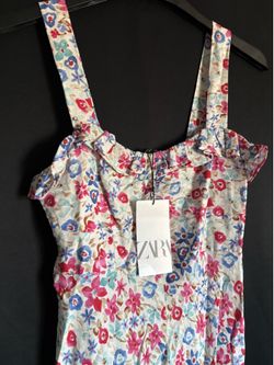 *NWT* Zara Floral midi dress