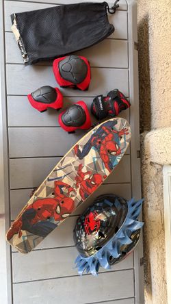 Little Kids Spiderman Skateboard set