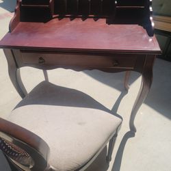 Bombay Queen Ann Writting Desk And Chair