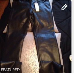 Faux leather new never wore Size medium black