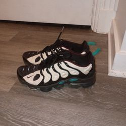 Nike Air VaporMax Plus x 