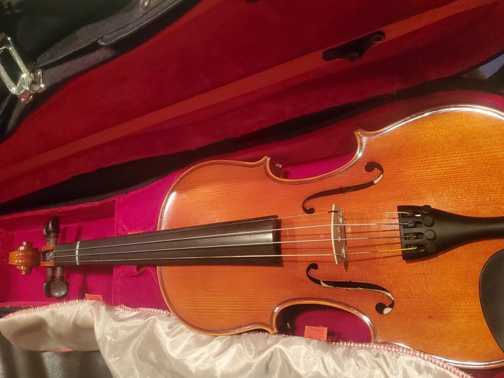 New 4/4 Samuel Eastman Violin Vl100