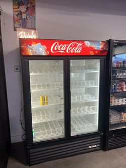 STORE CLOSING - Drink Coolers/Large refrigerator / Convenience Store