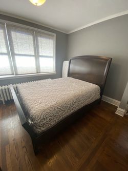 Queen bed
