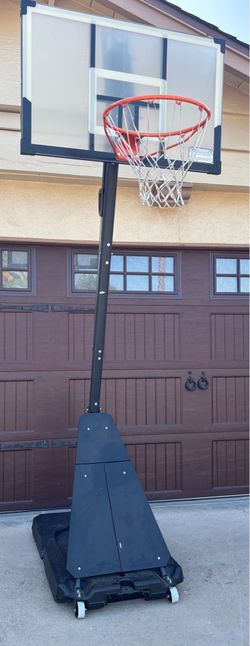 Basketball hoop