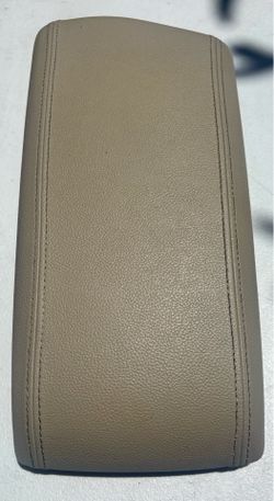 2015-2019 Hyundai Sonata Armrest / Center Console Lid Cream Beige