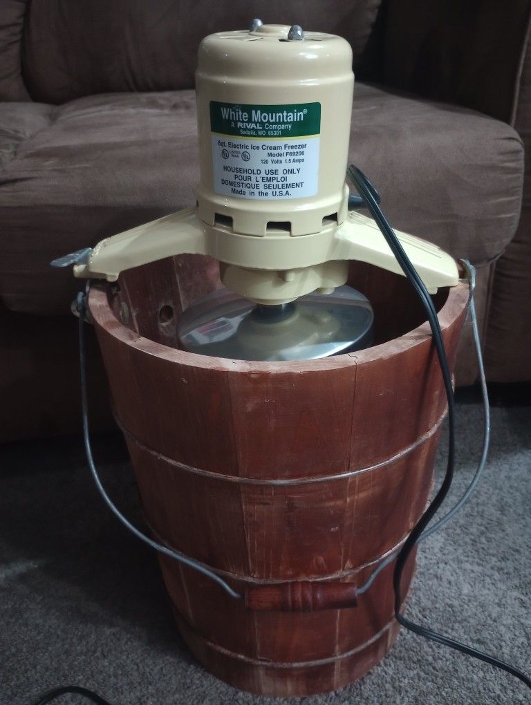 Vintage White Mountain 6 Qt Quart Electric Ice Cream Freezer Maker Model F69206