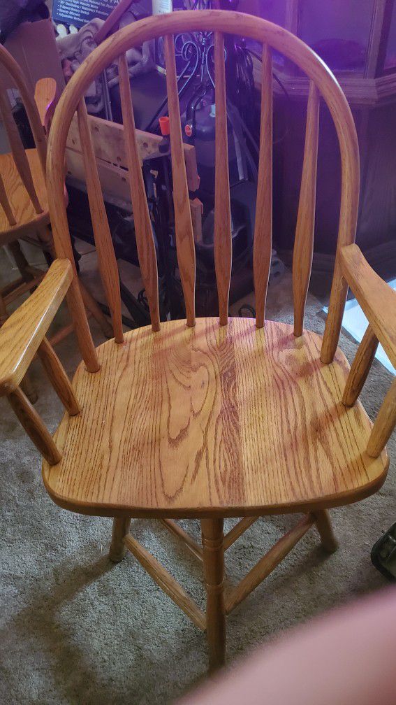 oak swivel bar stools.