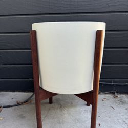 Small Case Study Ceramic Planter Pot