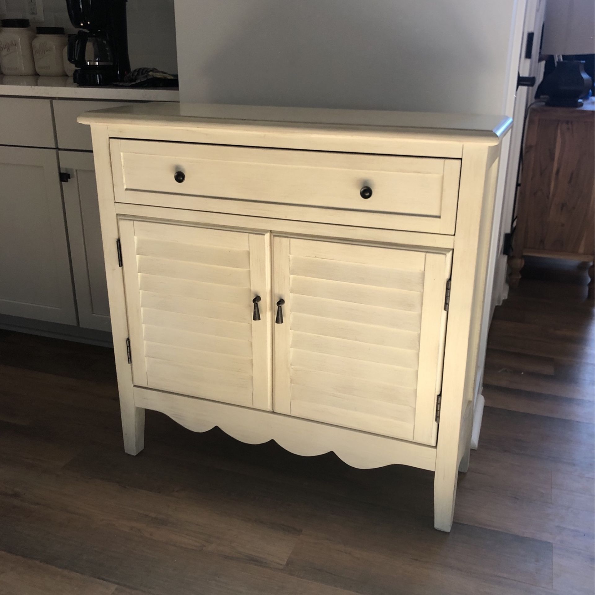 White Console/entry Table