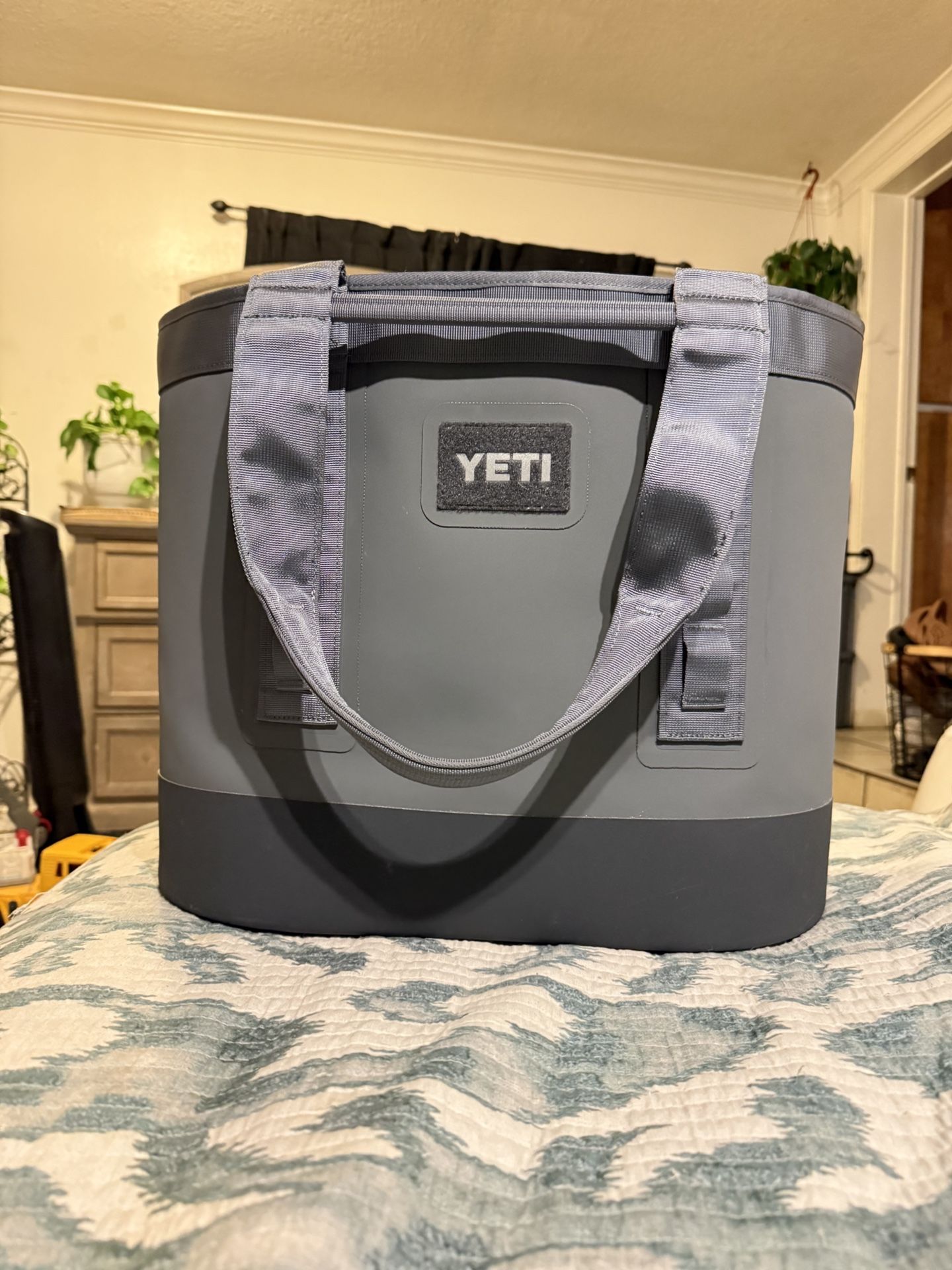 Yeti Camino Bag