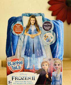Disney Frozen II Wearable blanket