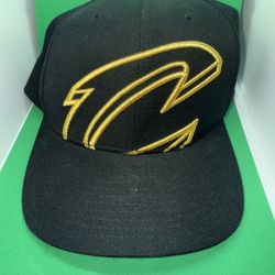 Mitchell Ness Cleveland Cavaliers Cavs Snapback Cap Black Gold Red Rare