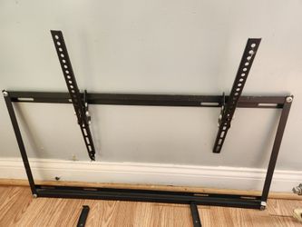 TV wall mount
