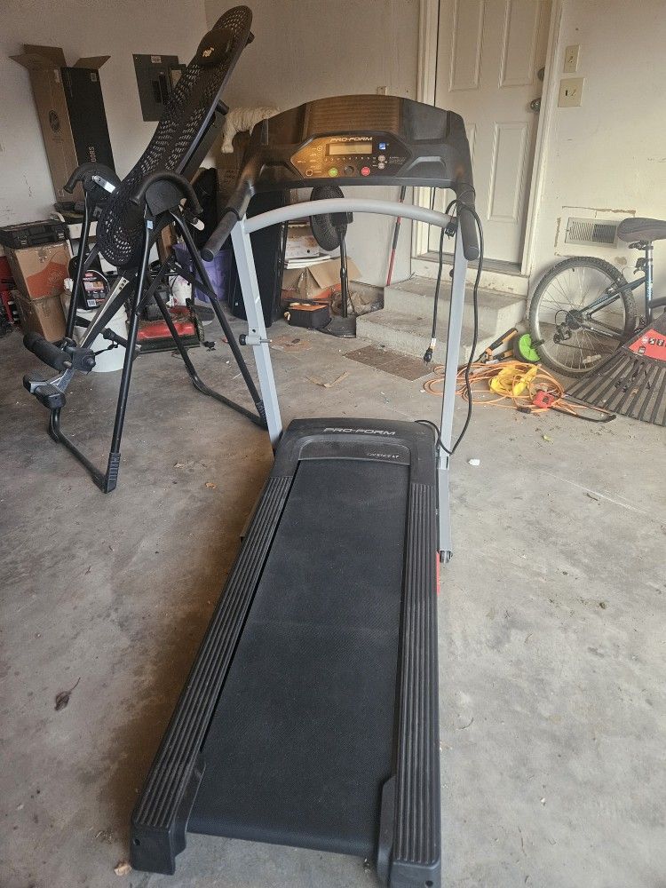 Cadence LT treadmill