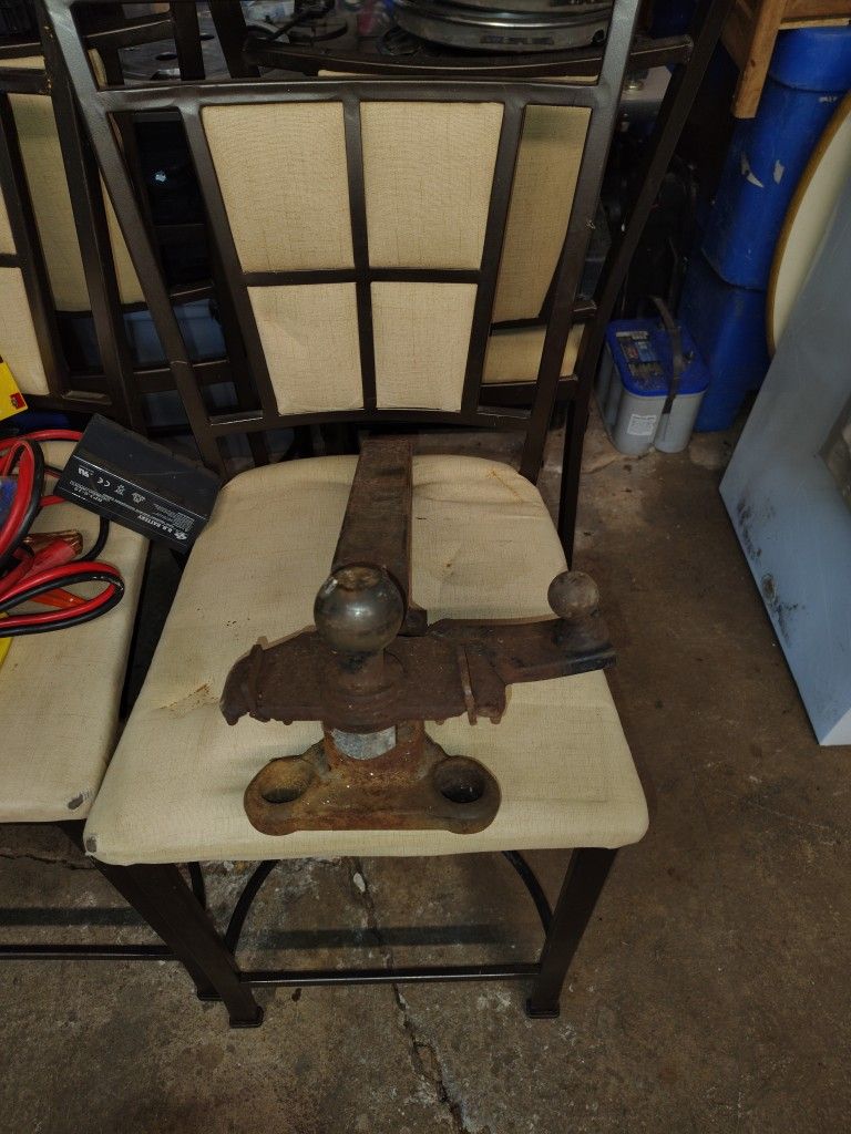 Heavy Duty 2 And 5/16 Tension Hitch
