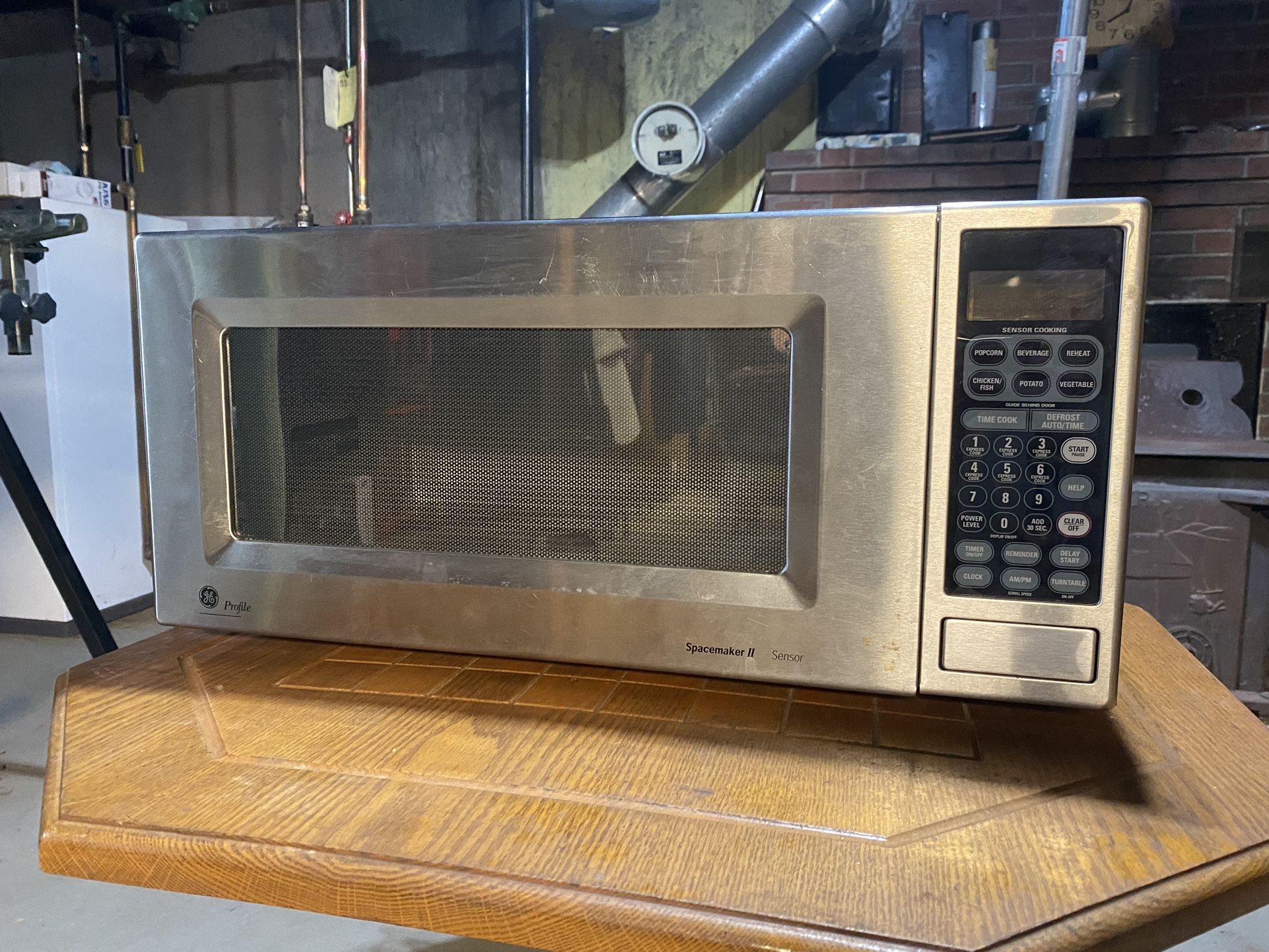 GE Countertop Microwave