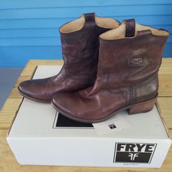 Boots Size 8