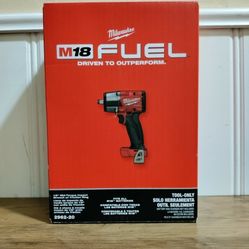 M18 Milwaukee FUEL Gen-2 Lithium-Ion Brushless Cordless Mid Torque 1/2 in. Impact Wrench w/Friction Ring (Tool-Only)