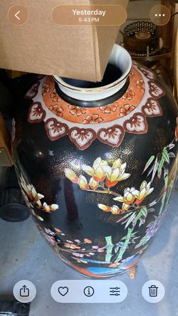 Large oriental vase vintage 2 feet
