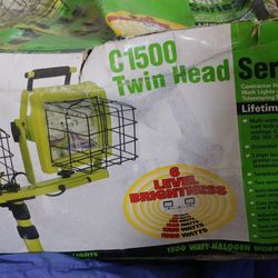 Twin Head 1500 Construction Hallogen Tripod Lights 