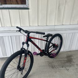 Giant Talon 3 Dirt Jumper 