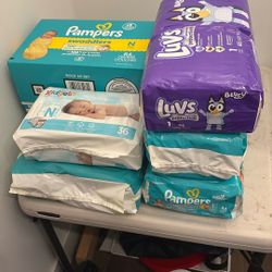 Baby Bundle New Born & 1 Diapers 