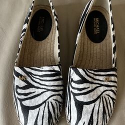Michael Kors Zebra Print Flats size 8,5 W