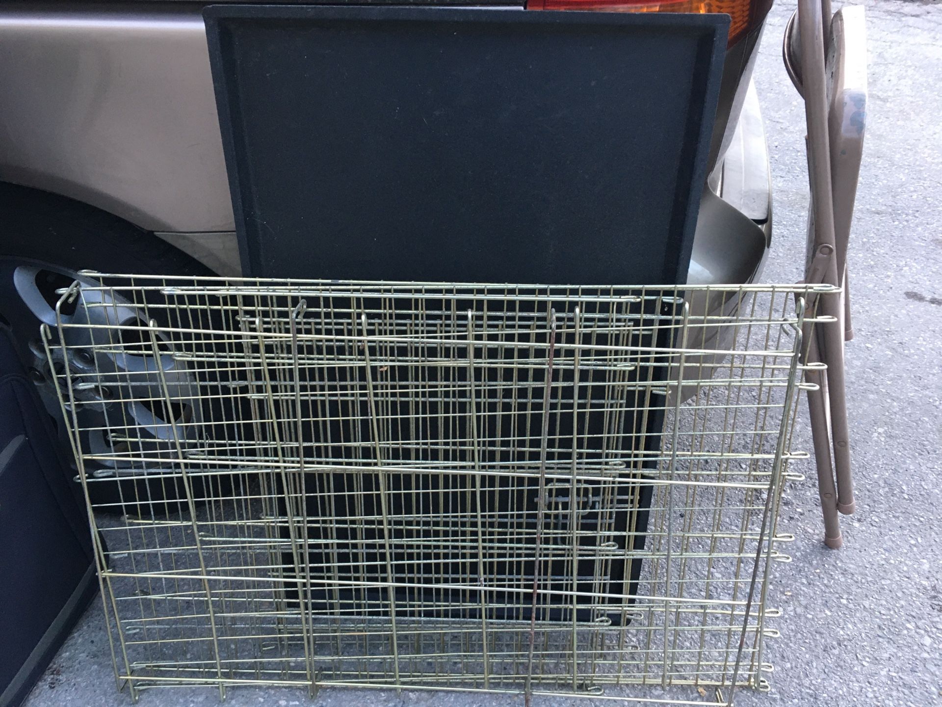  Large pet cage with removable tray only $60 firm