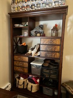 Bookshelf