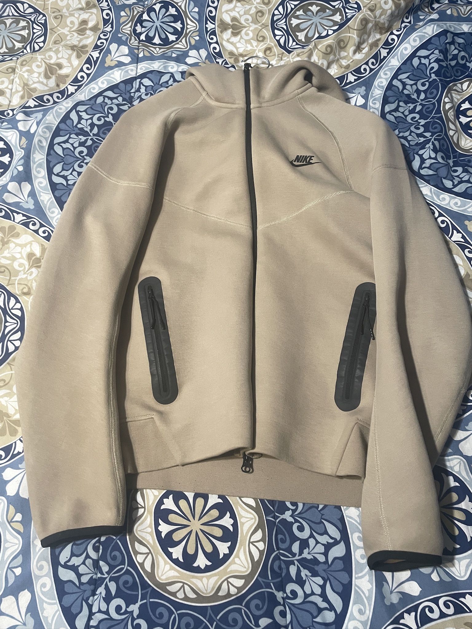 Nike Tech Fleece, Beige