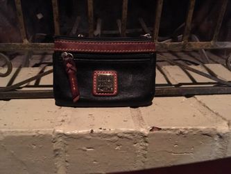 Dooney and Bourke coin/card bag