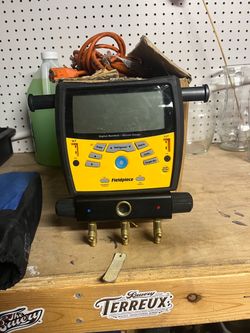 Fieldpiece digital gauges
