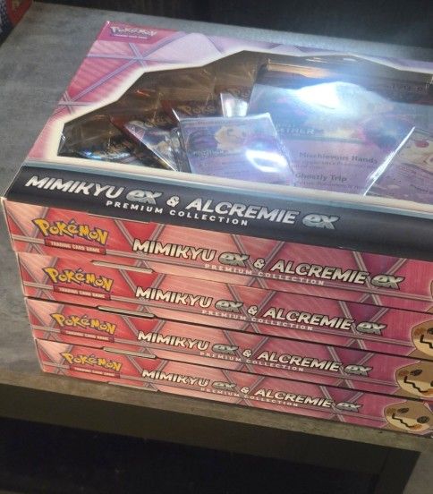 Mimikyu ex & Alcremie ex Premium Collection