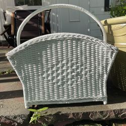 Vintage Wicker Magazine Rack Newspaper Basket Stand Storage Boho Rattan