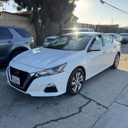 2020 Nissan Altima
