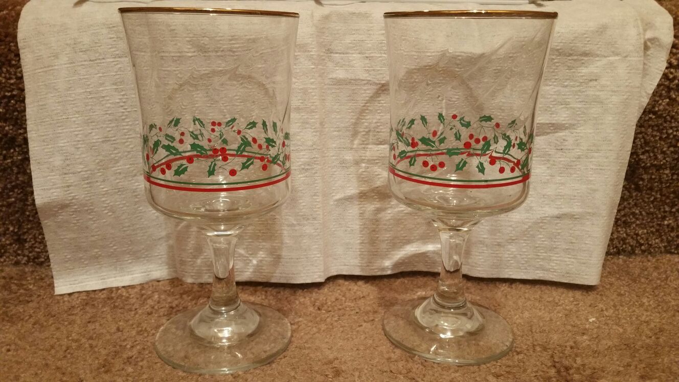2 Vintage Arbys Holiday Glasses Gold Rim