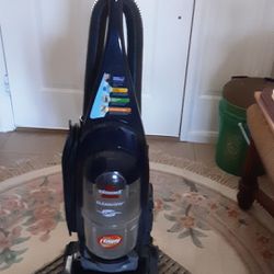 Bissell cleanview Bagless 12 amp vacuum cleaner
